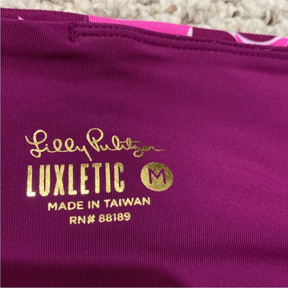 Lilly Pulitzer pink heart leopard leggings. Luxletic. Medium. Valentine. EUC - Picture 2 of 3